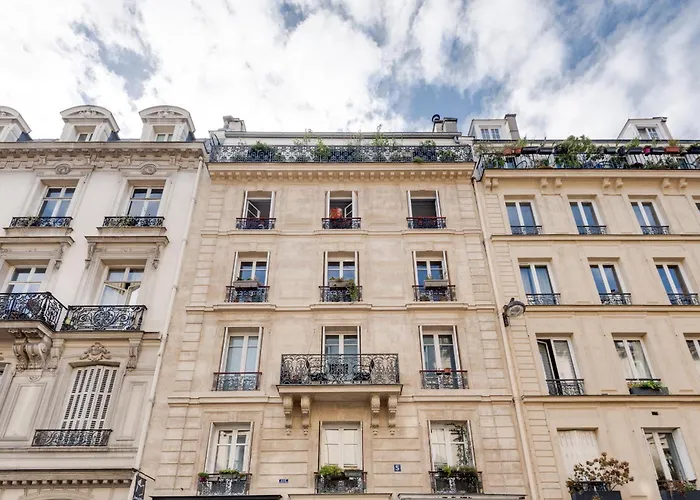 Апартаменты Le Confidentiel - Moulin Rouge *