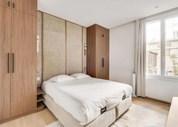 Le Confidentiel - Moulin Rouge Апартаменты Париж